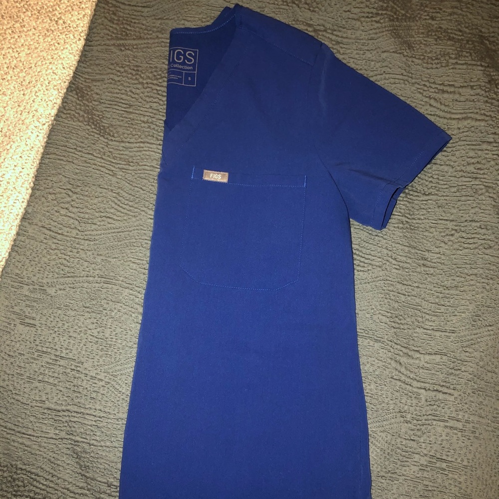 COPY - Figs Catarina Top Winning Blue